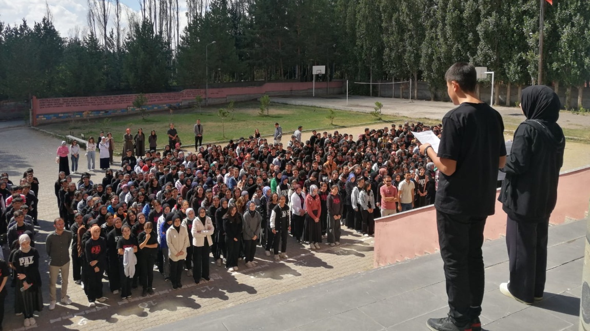 15 Temmuz Demokrasi ve Milli Birlik Haftası Programı okulumuzda gerçekleştirildi.